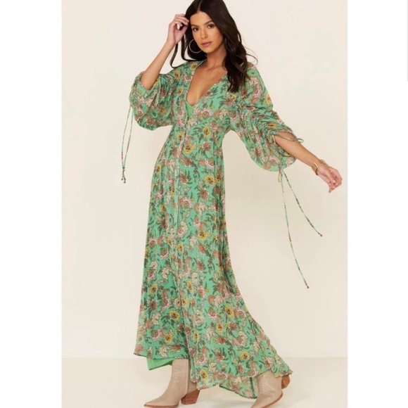 Free People Dresses & Skirts - Free People Earthfolk maxi dress